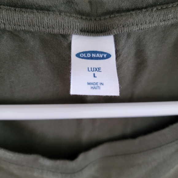 Old Navy tees, set of 2 NWOT - Picture 6 of 6